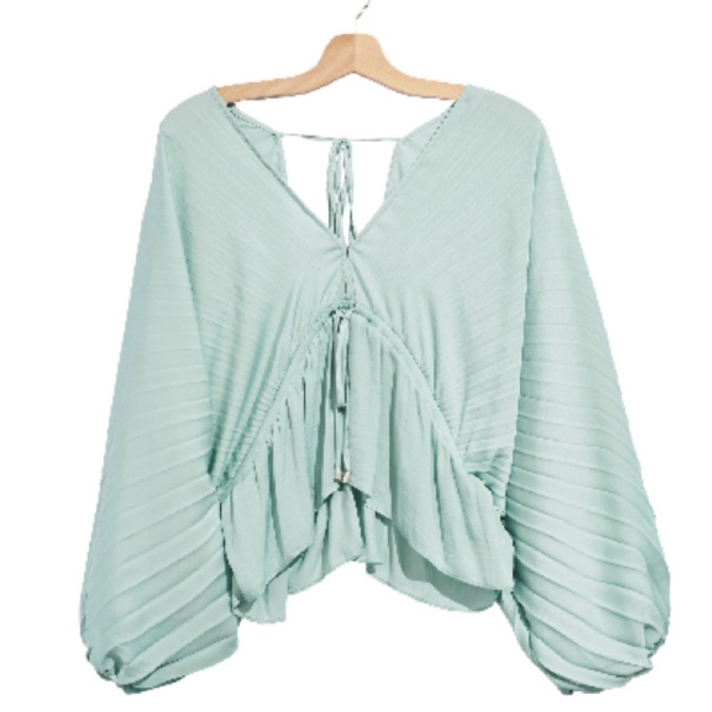 NEW FREE PEOPLE Blue Silky
Blouse Size XS NWT